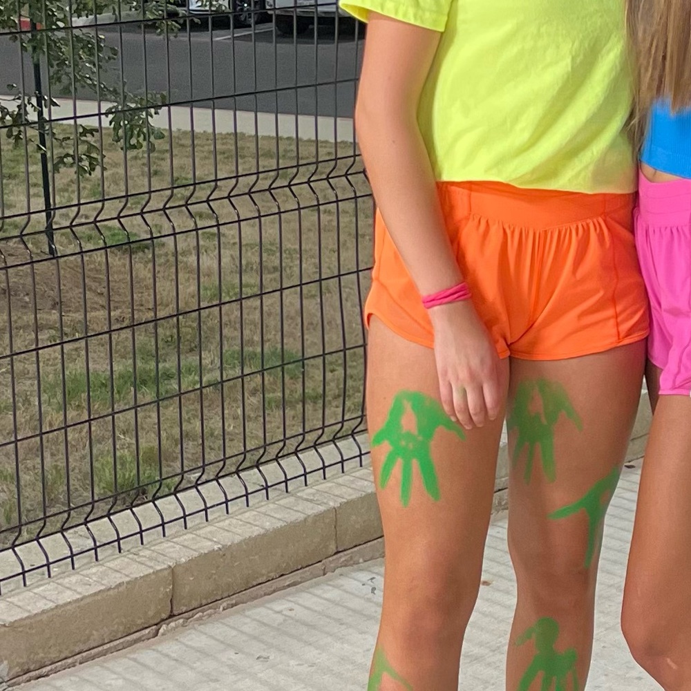 lululemon bright orange hotty hot shorts